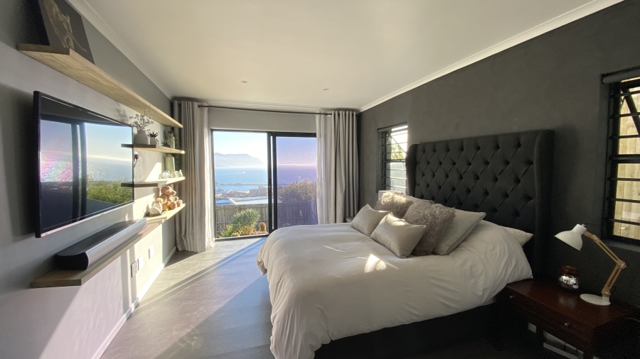 3 Bedroom Property for Sale in Simons Kloof Western Cape